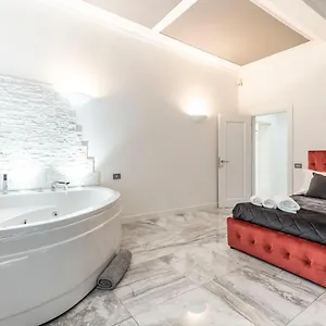  Apartment Trevi Luxury Jacuzzi